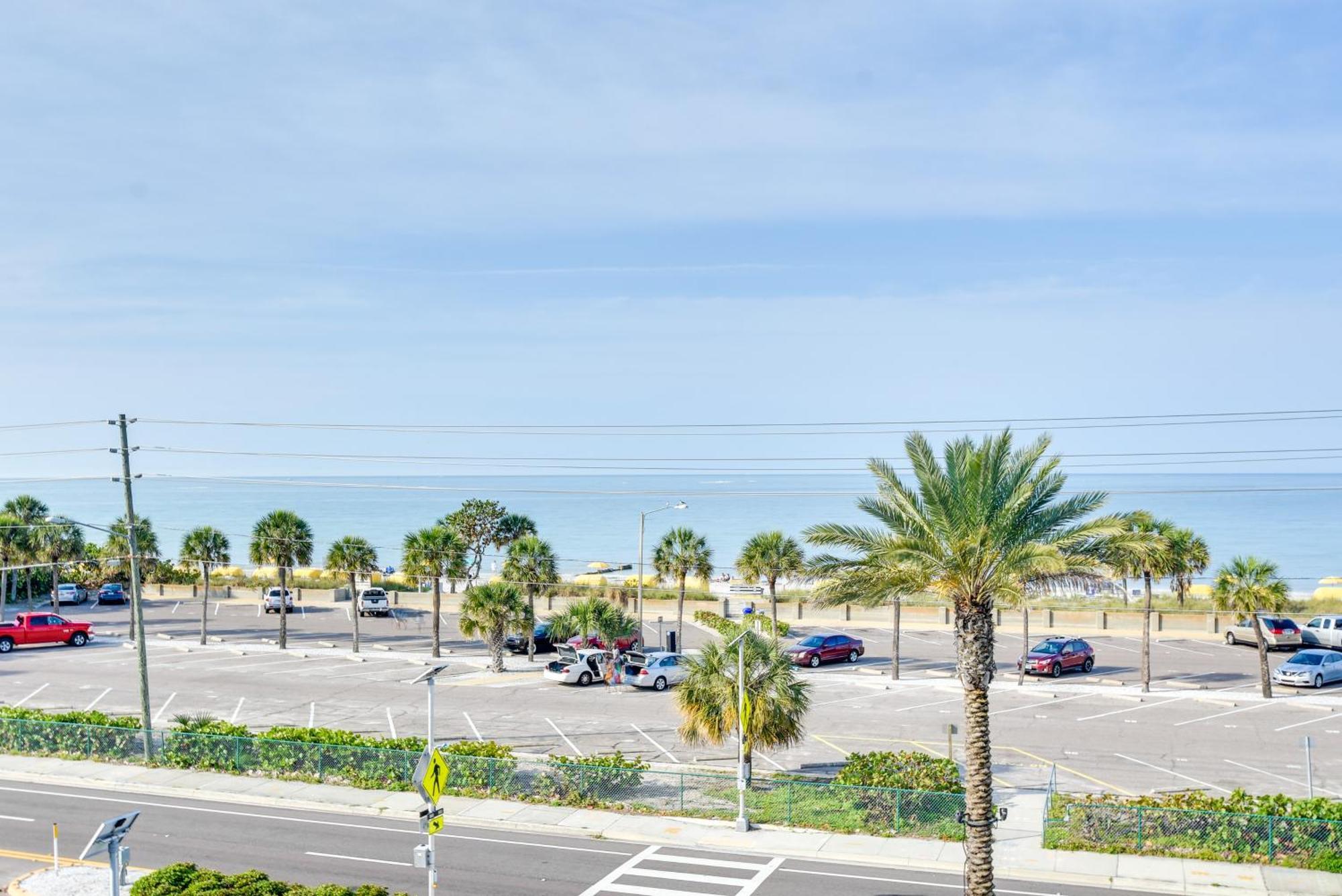 Coastal Condo With Balcony Walk To Madeira Beach! St. Pete Beach Ngoại thất bức ảnh
