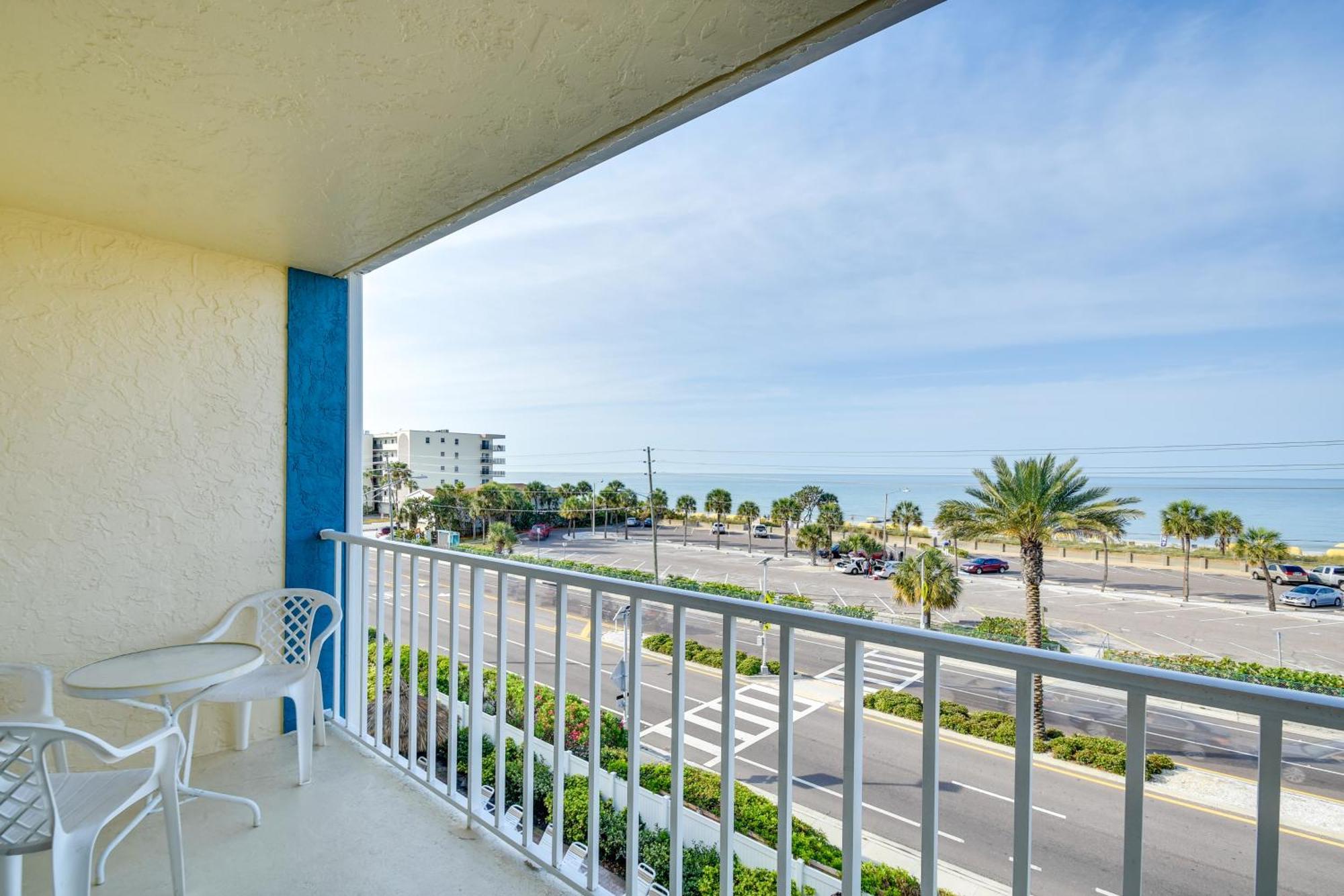 Coastal Condo With Balcony Walk To Madeira Beach! St. Pete Beach Ngoại thất bức ảnh